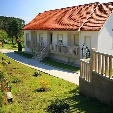 - 2 Bedrooms With Sea Views - 01883 *